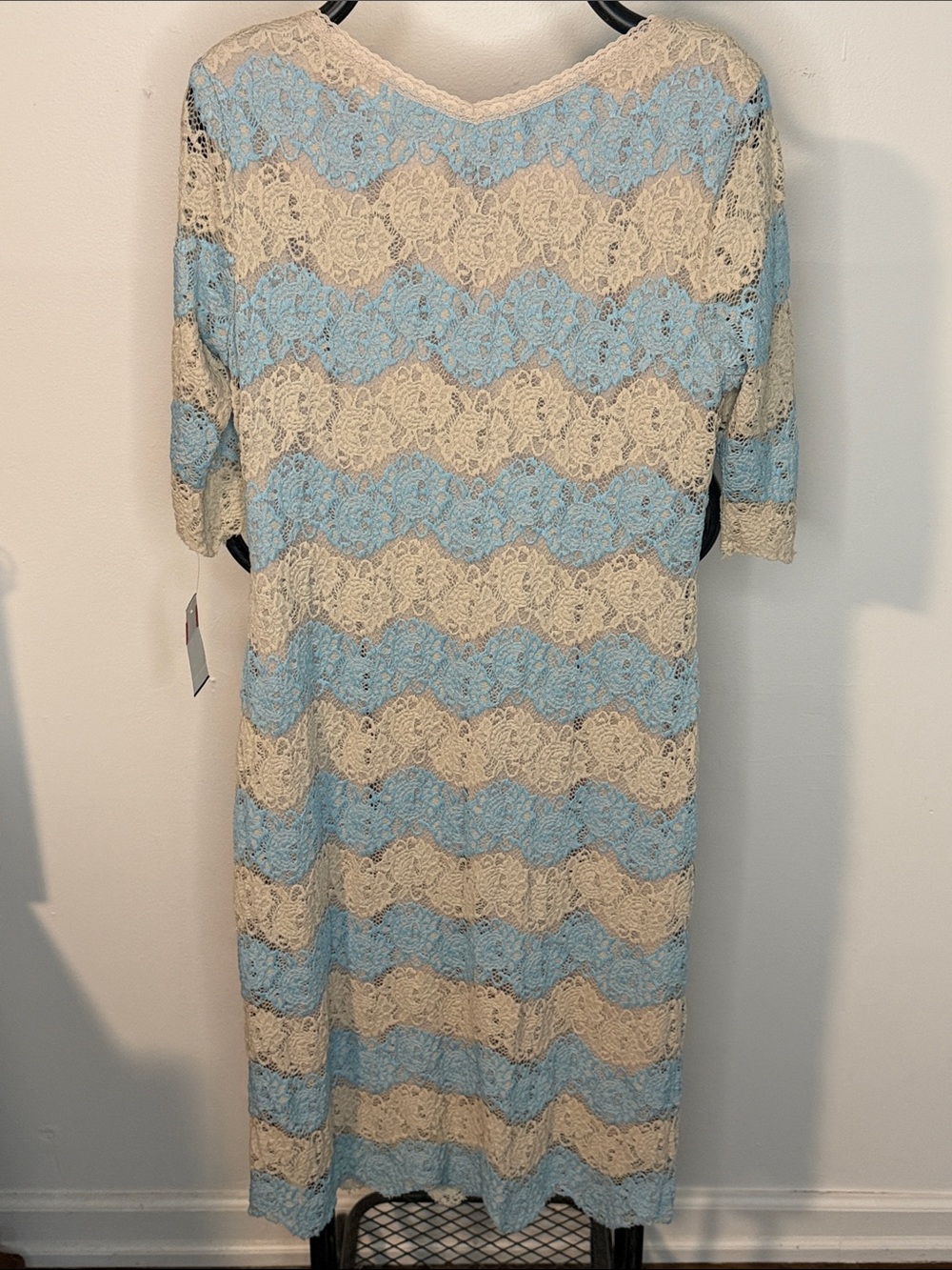 Rabbit Rabbit Rabbit Blue and Cream‎ Lace Midi Dress - Picture 5 of 5